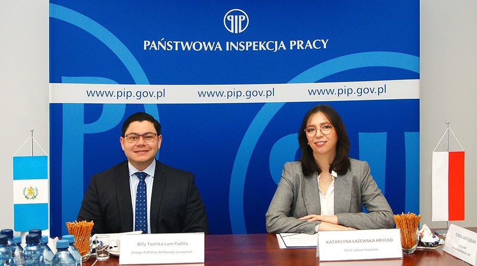 Chief Labour Inspector, Katarzyna Łażewska-Hrycko and Billy Toshiko Lam Padilla, Chargé d'affaires in the Embassy of Guatemala
